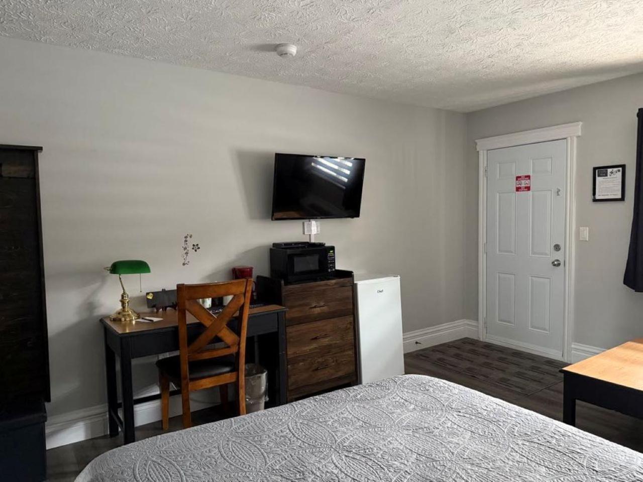 Auberge Micky Inc Edmundston Ngoại thất bức ảnh