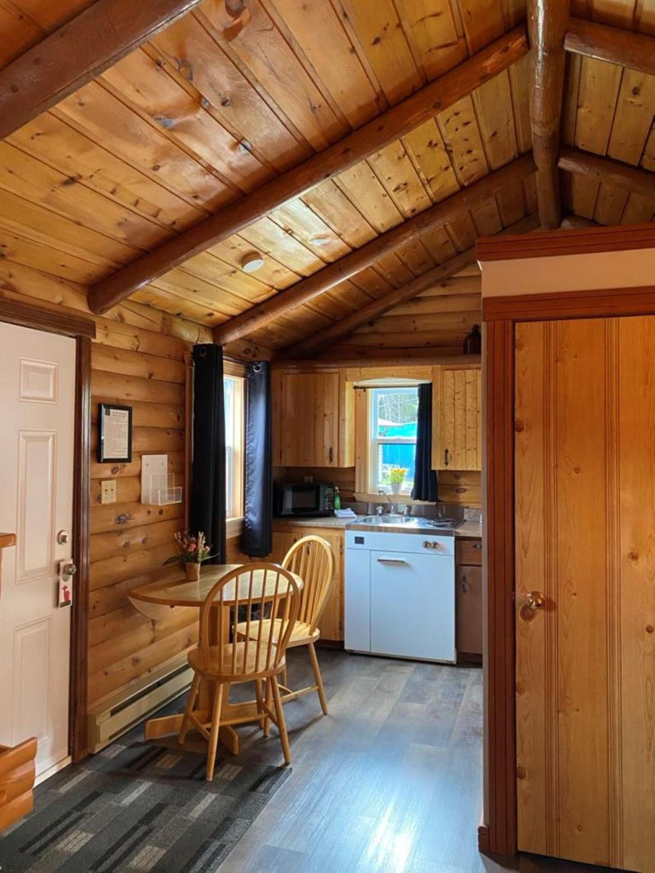 Auberge Micky Inc Edmundston Ngoại thất bức ảnh